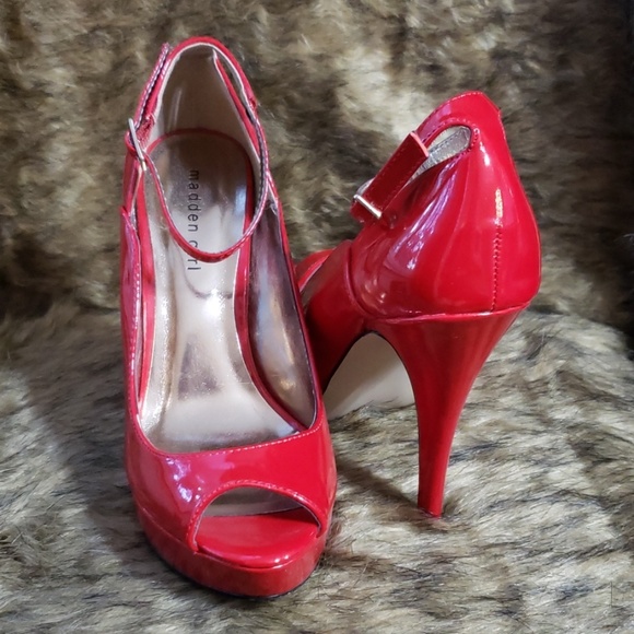 Steve Madden Shoes - Steve Madden 5" Red Patton Leather Heels Size 9